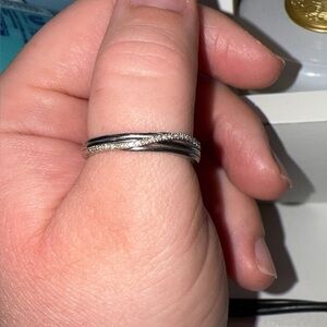 Elegant Silver Women's Ring Size 11
